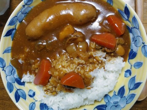 シーフード&豚生ソーセージのスタミナカレー